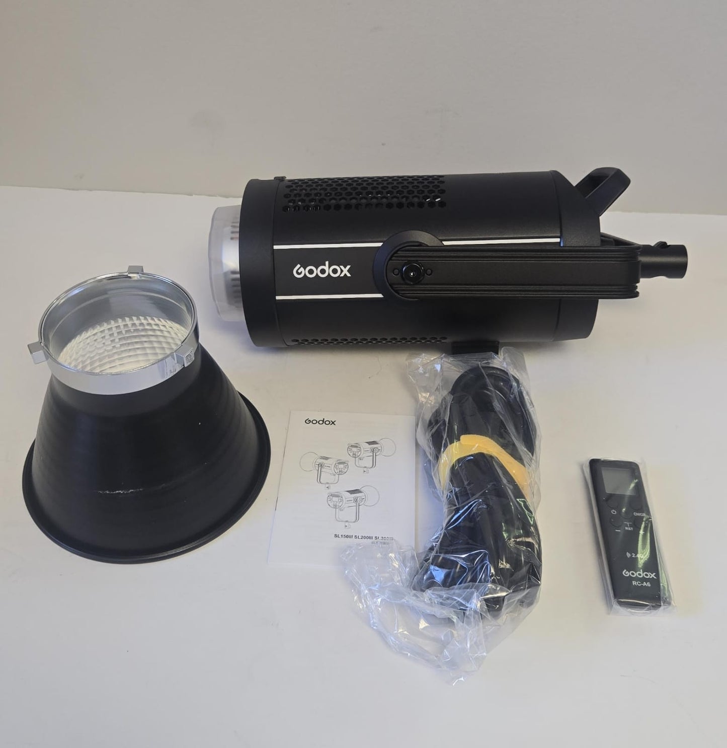(New Open Box) Godox SL200III 215W(MAX.) LED Video Photography Lights, Bowens-Mount Studio Lights