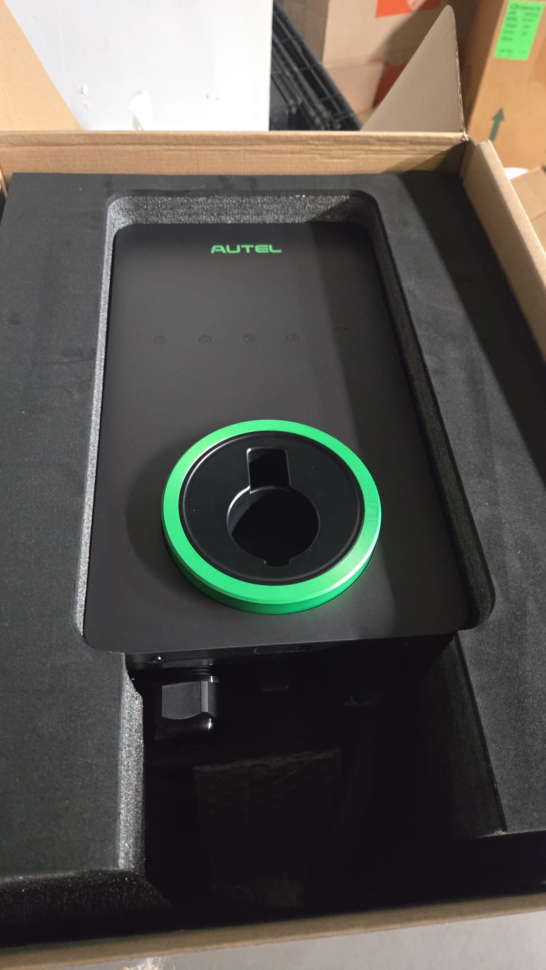 (Excellent) Autel Home Smart AI EV Charger up to 40Amp, 240V, Indoor/Outdoor Car Charging Station with Level 2