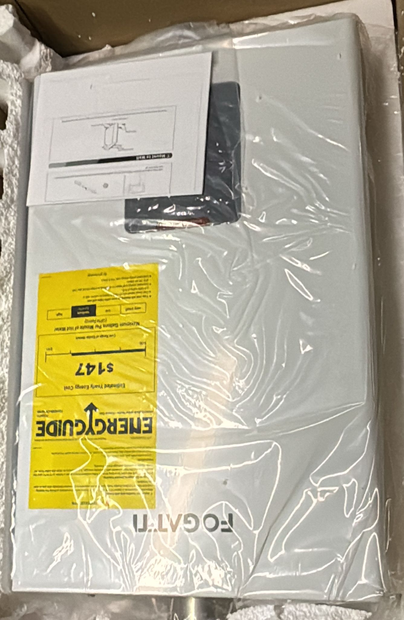 (New Open Box) InstaGas Classic CS120 5.1 GPM 120,000 BTU Residential Natural Gas Tankless Water Heater, Indoor White