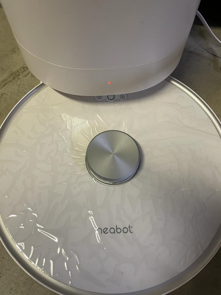 Used (Excellent) Neabot Nomo LS-01 Smart Robot Vacuum with Self-Emptying Dustbin Included, 2700Pa Strong Suction