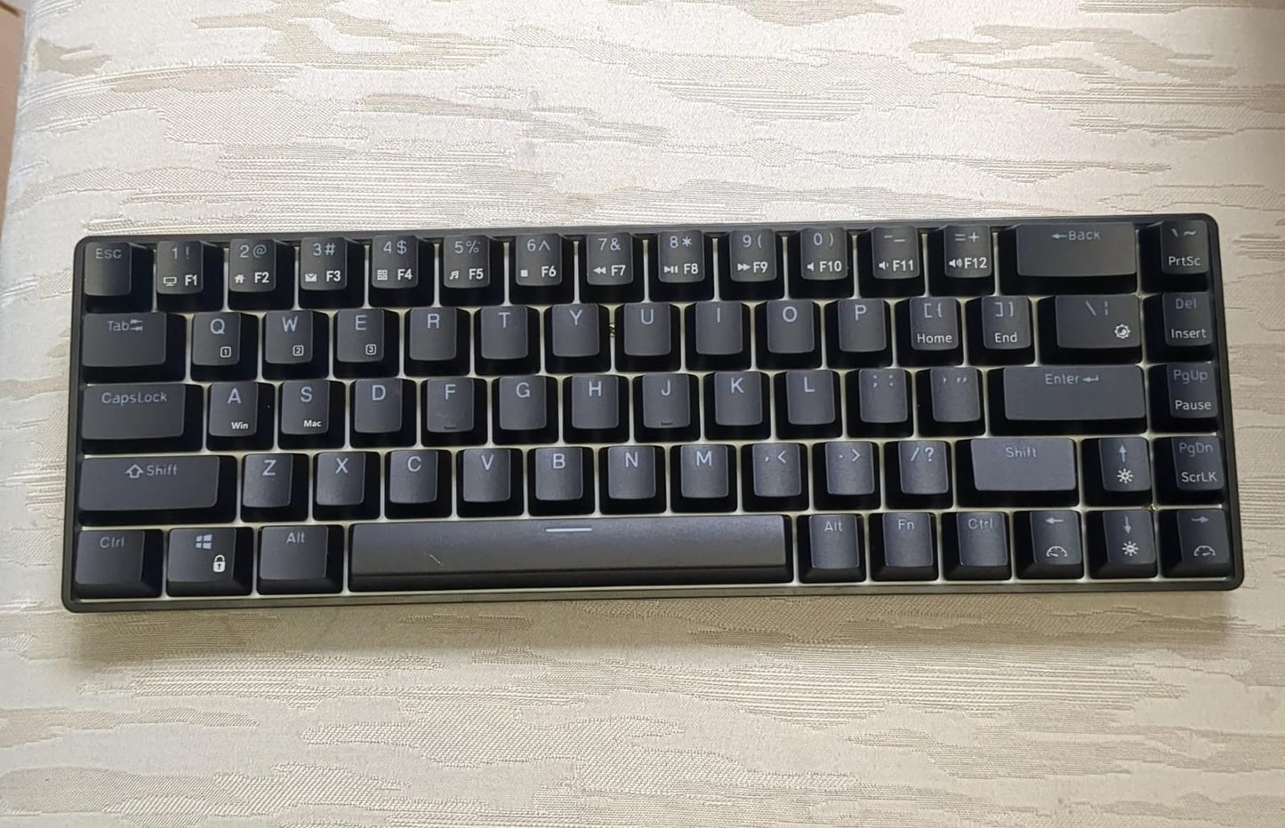 (excellent) RK ROYAL KLUDGE RK68 (RK855) Wireless/Wired 65% Compact Mechanical Keyboard (black)