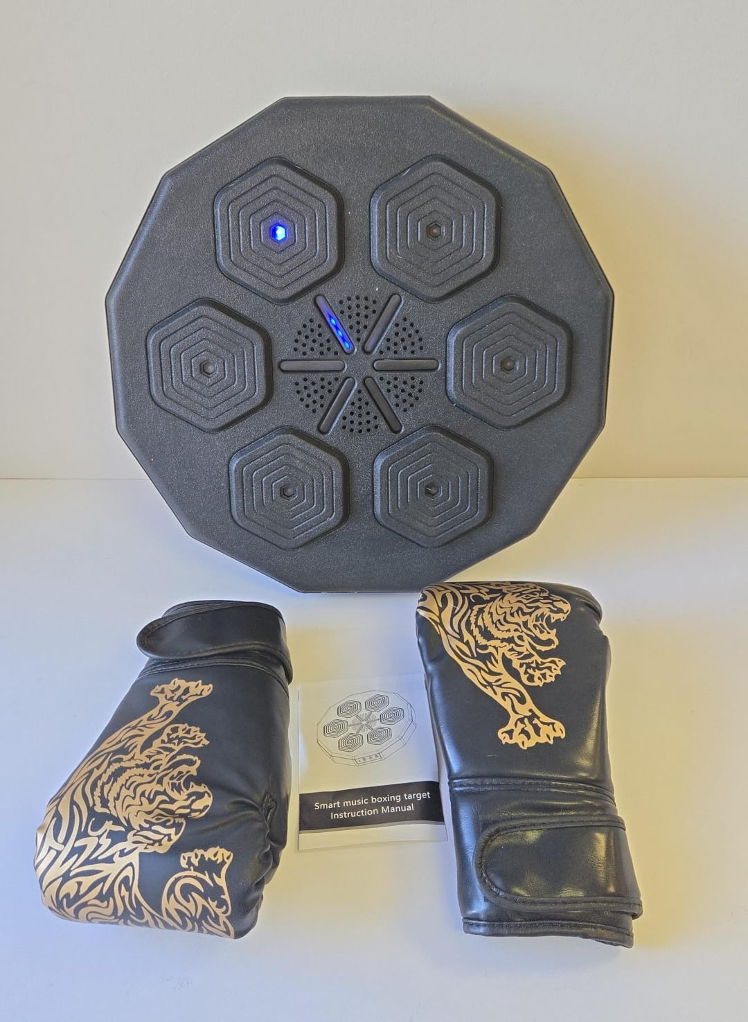 (New Open Box) RUN.SE RUN.SE Music Boxing Machine Wall Mounted Music Boxing Target Intelligent Bluetooth Boxing Target Intelligent Focused Agility Training Music Boxing Machine Suitable for Home or Gym Exercise.