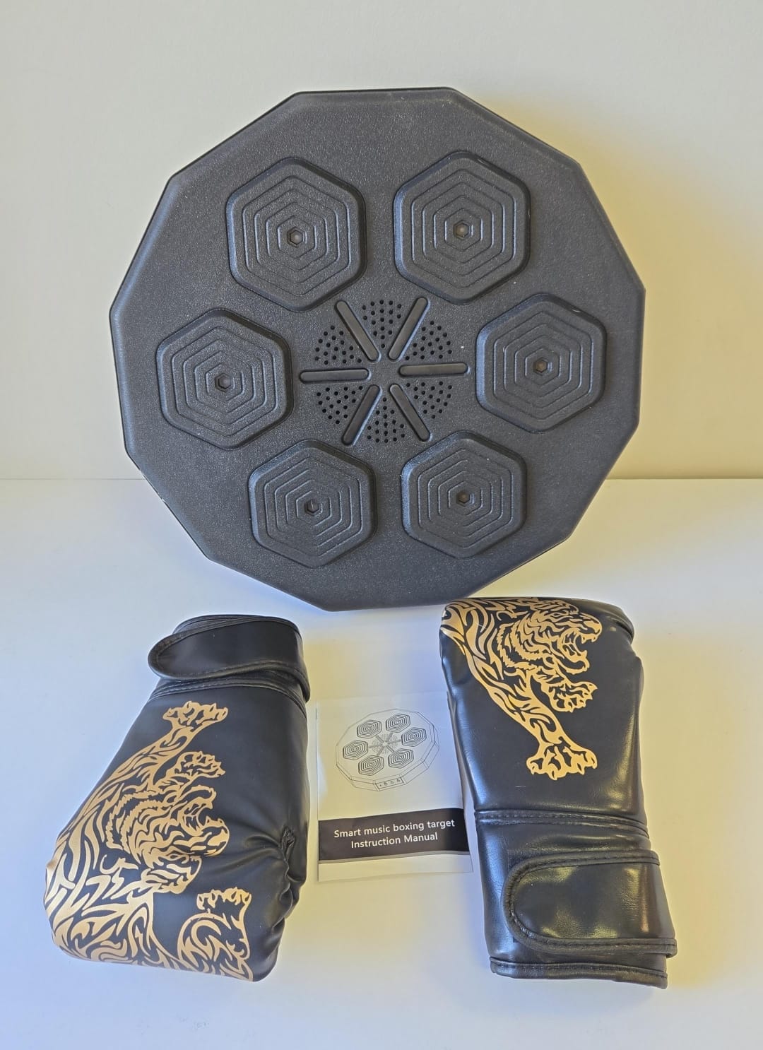 (New Open Box) RUN.SE RUN.SE Music Boxing Machine Wall Mounted Music Boxing Target Intelligent Bluetooth Boxing Target Intelligent Focused Agility Training Music Boxing Machine Suitable for Home or Gym Exercise.