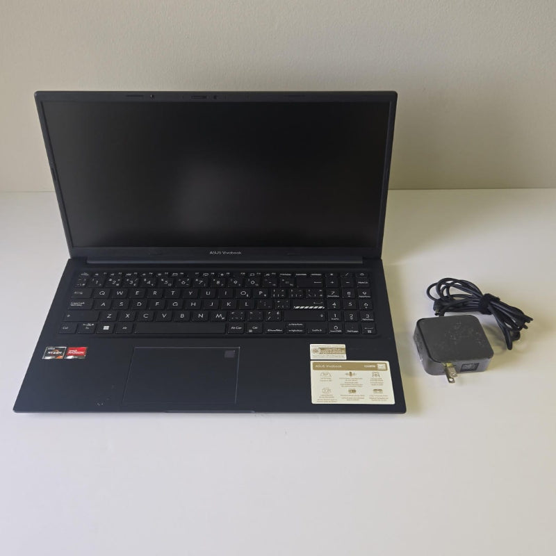 (Excellent) Asus Vivobook 15 15.6" Ryzen 7 5800HS, 40GB RAM, 1TB SSD, 100% Battery Health W11, Office 2021