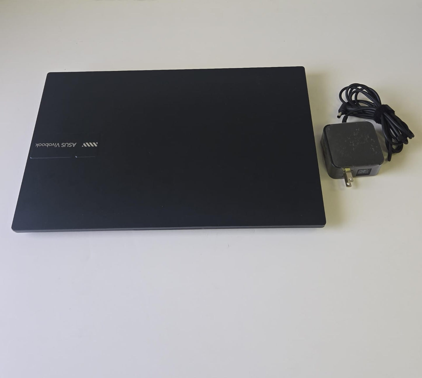 (Excellent) Asus Vivobook 15 15.6" Ryzen 7 5800HS, 40GB RAM, 1TB SSD, 100% Battery Health W11, Office 2021