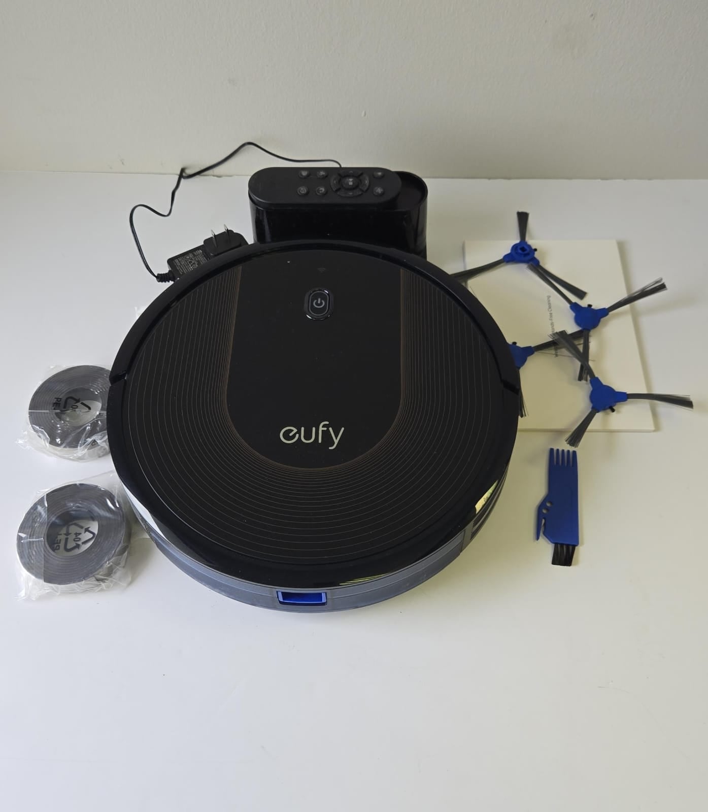 (Good) eufy by Anker, RoboVac 30C, Robot Vacuum Cleaner,Wi-Fi, Super-Thin, 1500Pa Suction