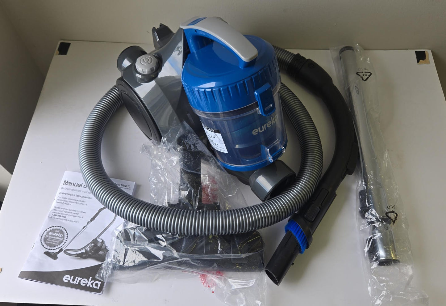 (Excellent) Eureka Whirlwind 2.5L Large Capacity Dust Cup, Bagless Canister Vacuum Cleaner, Blue