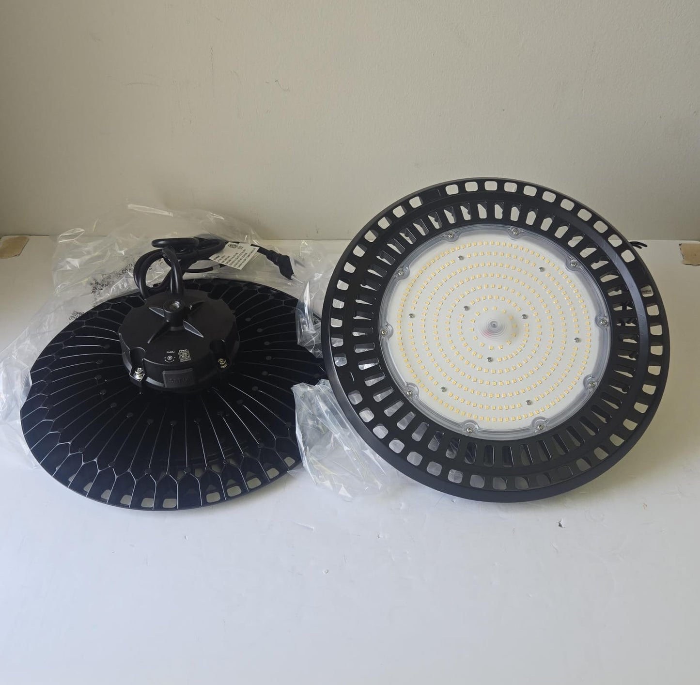 (New Open Box) 【Upgraded】LED High Bay Lights 3-Watts Adjustable 200W /150W /120W for Garage Barn Warehouse