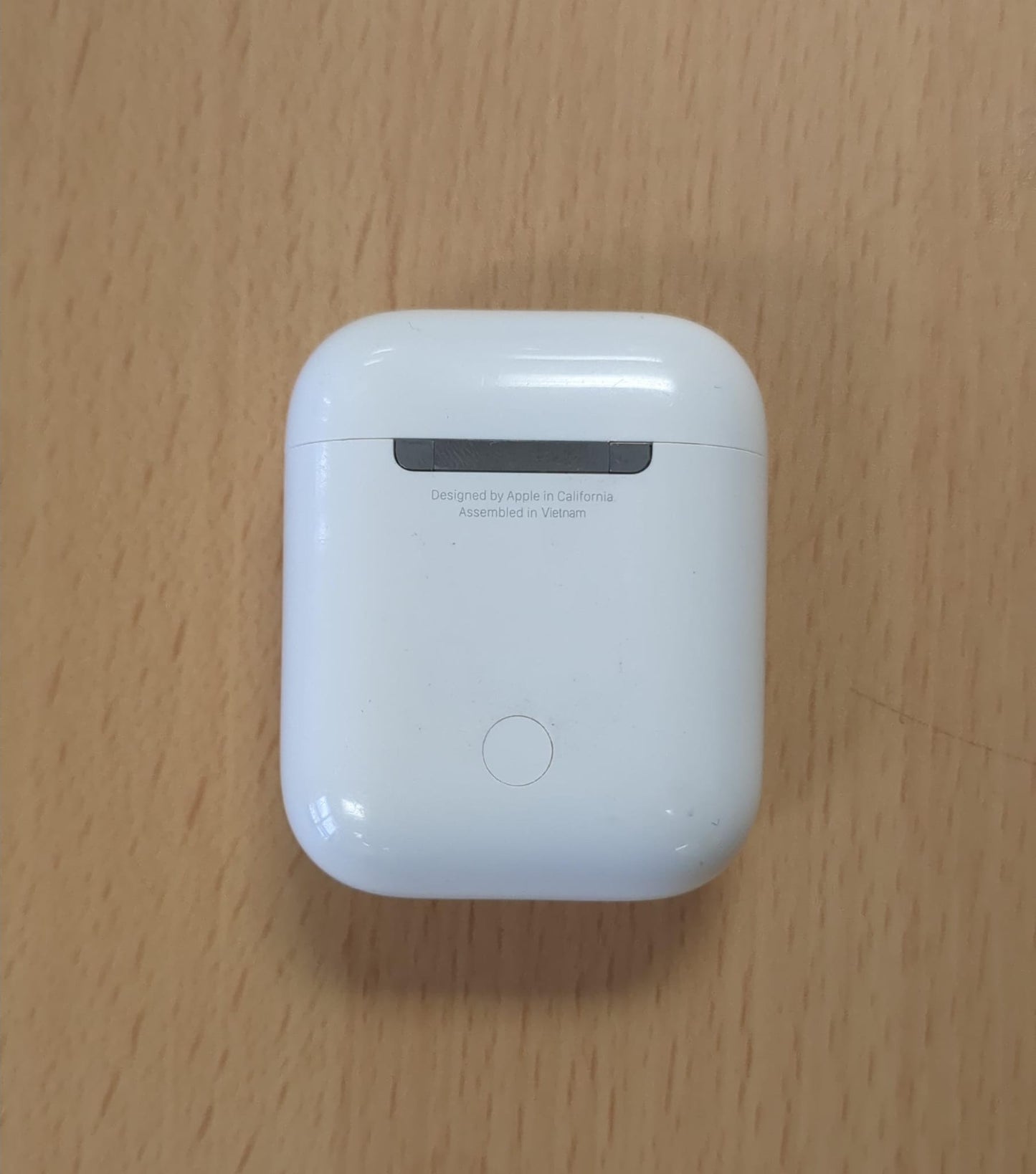 (Good) Apple AirPods (2nd Gen) with Charging Case | Wireless Bluetooth Earbuds • Model A1602
