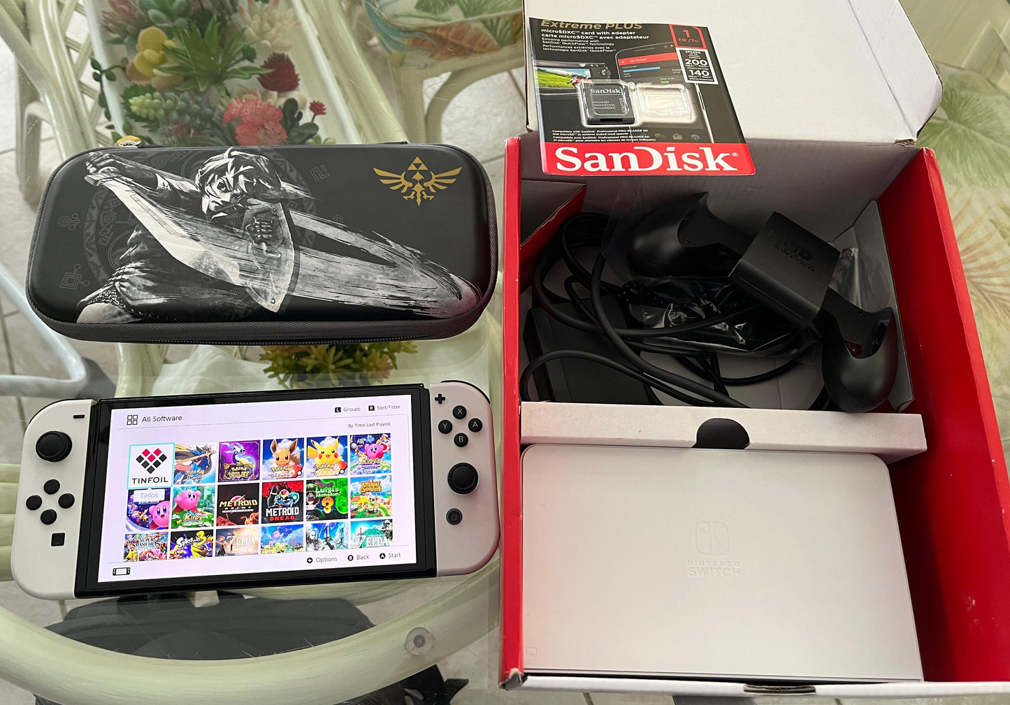 (Brand New) Nintendo Switch OLED with 80+ games