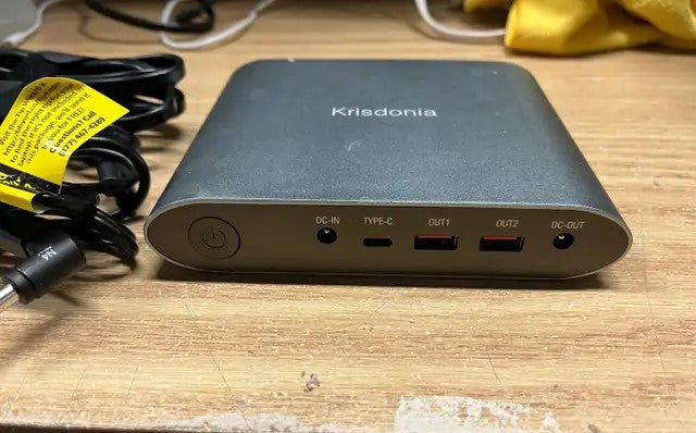(Good) Krisdonia Laptop Power Bank 25000mAh/92.5Wh Quick Charge 3.0 Por