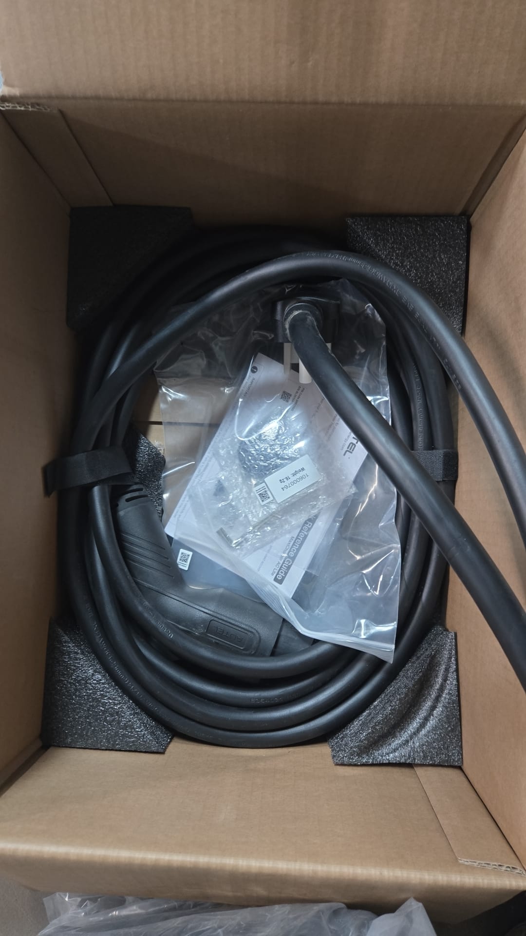 (Excellent) Autel Level 2 EV Charger 40 Amp Smart AI Electric Vehicle (EV) Charger, NEMA 14-50 Plug