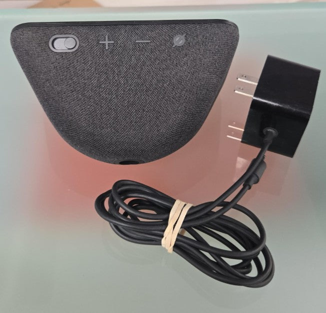(Excellent) Amazon Echo Show 5 (3rd Gen) Smart Display | Deeper Bass • Clearer Sound • Charcoal