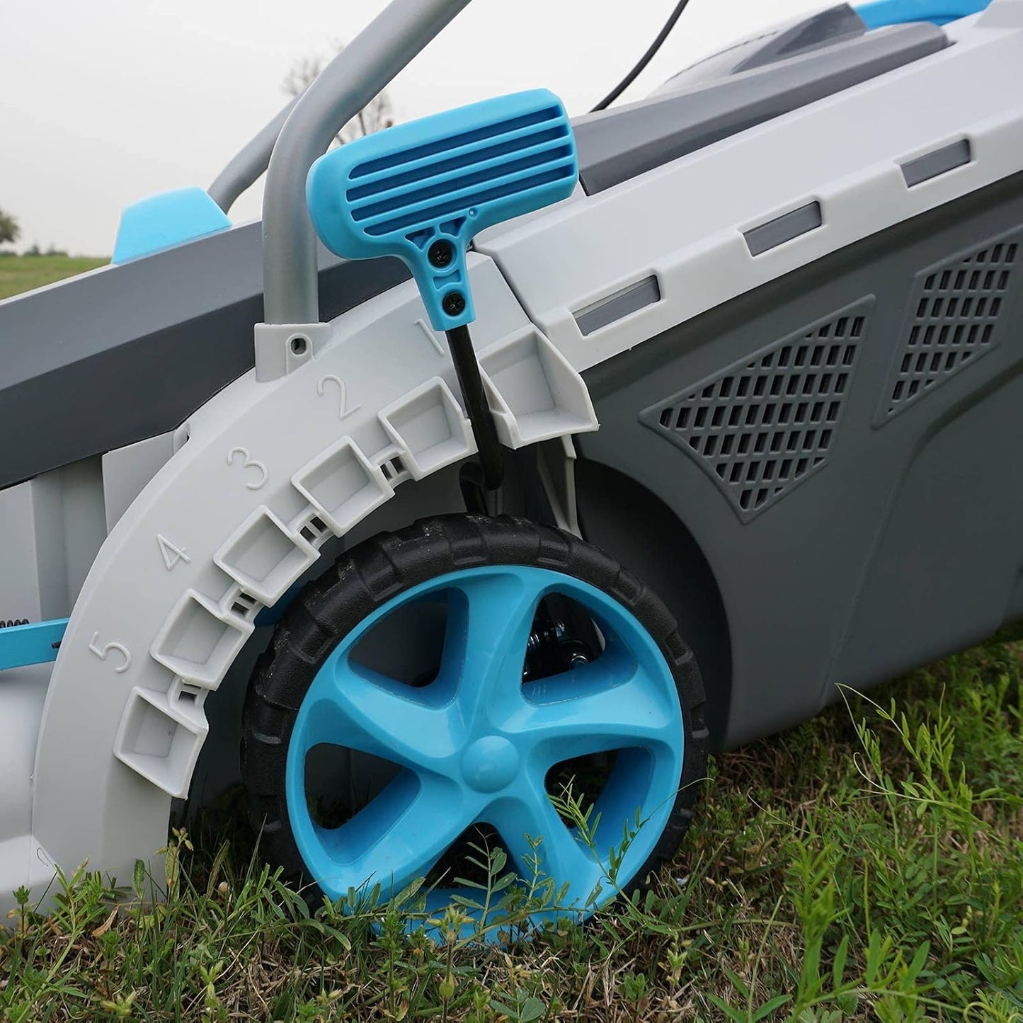 (Excellent) Redback 40V 15” Cordless Lawn Mower | 2Ah Battery & Charger