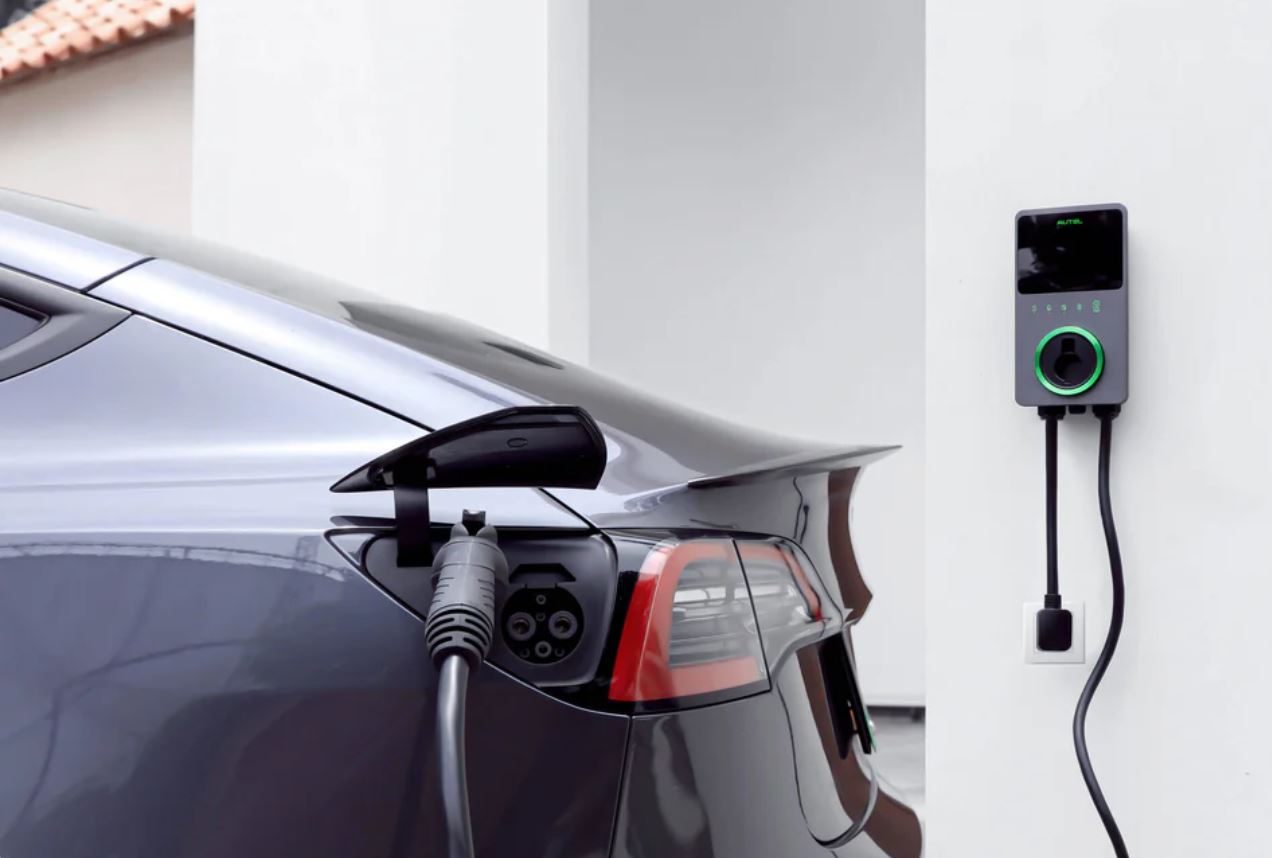 (New Open Box) Autel AC Elite Home 50A 12kW EV Charger | Maxi US AC W12-H •  50Amp  • Hardwired