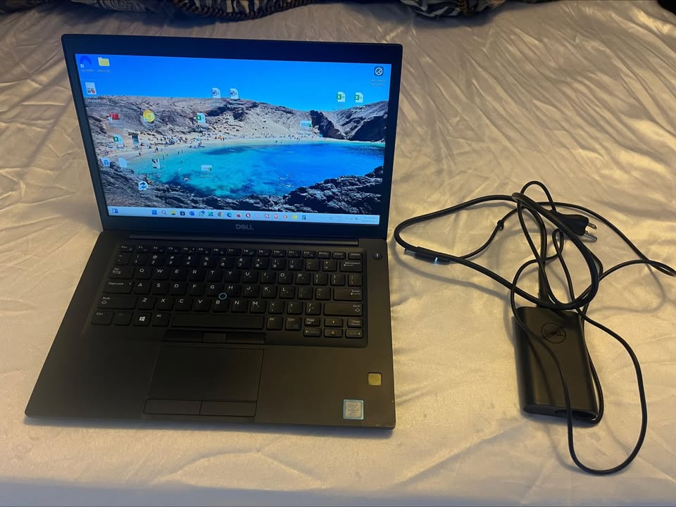 (Excellent) Dell Latitude 7490 14' 1080p i7 32GB RAM 1TB SSD W11, Office 2021 other options available