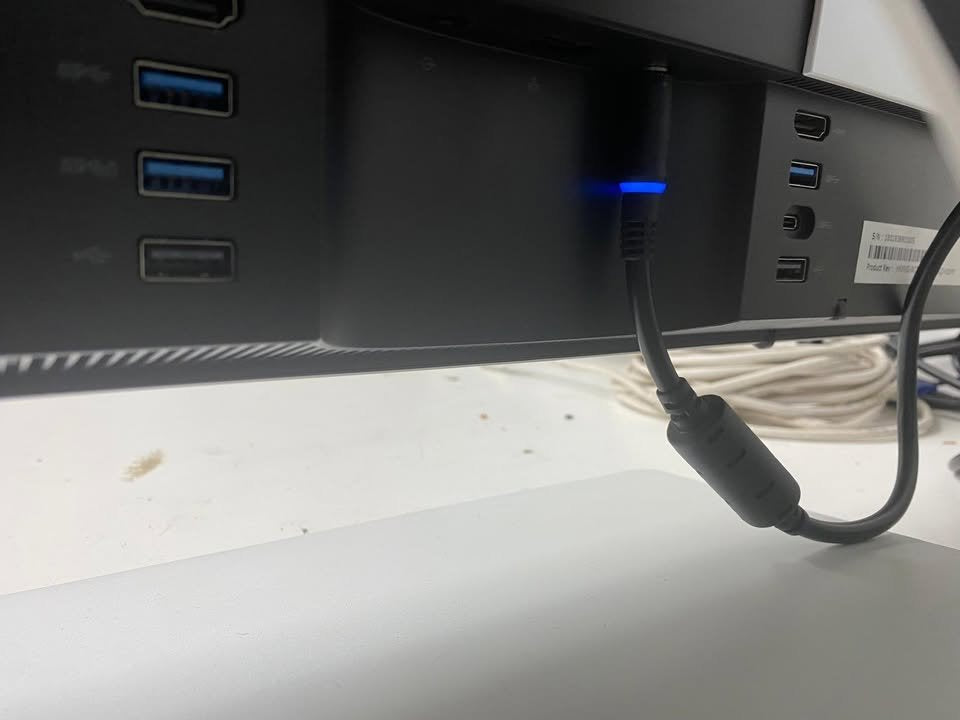 (Excellent) Dell Inspiron 24" 5475 AIO Touchscreen Desktop, AMD A12-9800, Radeon R7, 2TB, 16GB RAM, Win11,