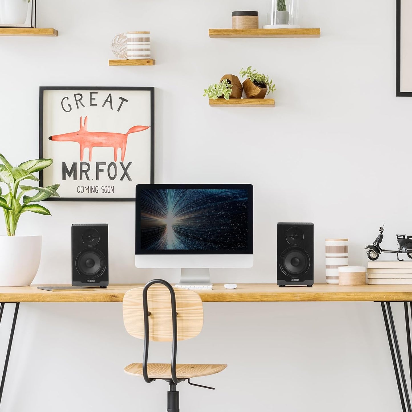 (New Open Box) Edifier R33BT Active Bluetooth Computer Speakers - 2.0 Bookshelf Speaker