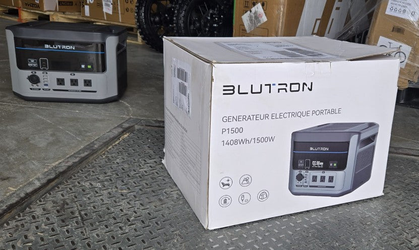 (Excellent) Blutron P1500 with 2 Solar Panels Bundle