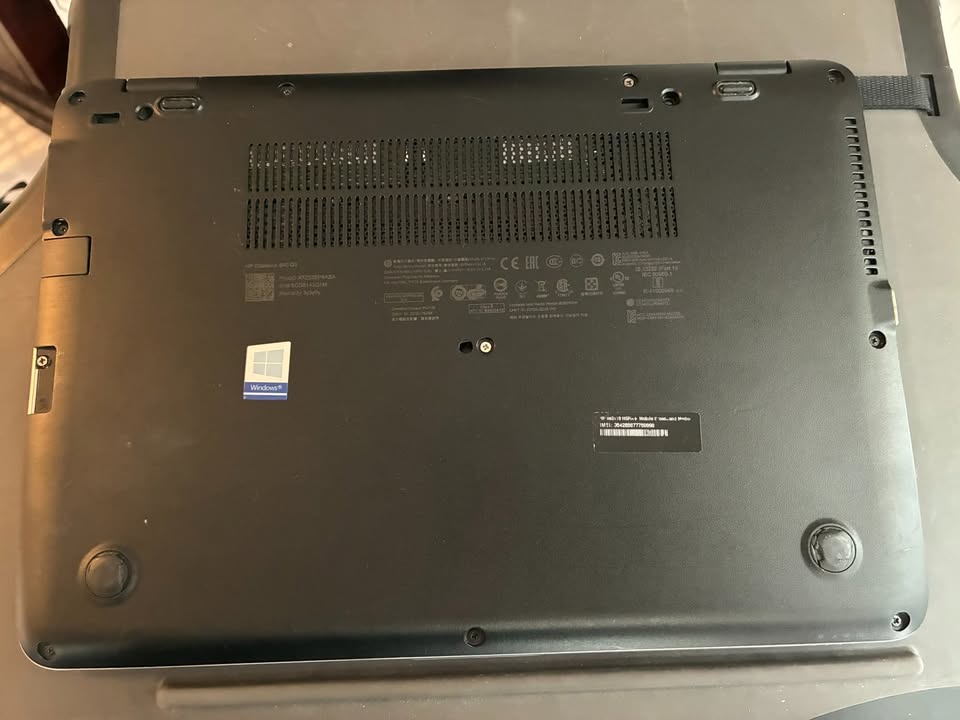 (Good) HP EliteBook G3 Laptop – Fast SSD, Business Class with LTE sim slot screen defect