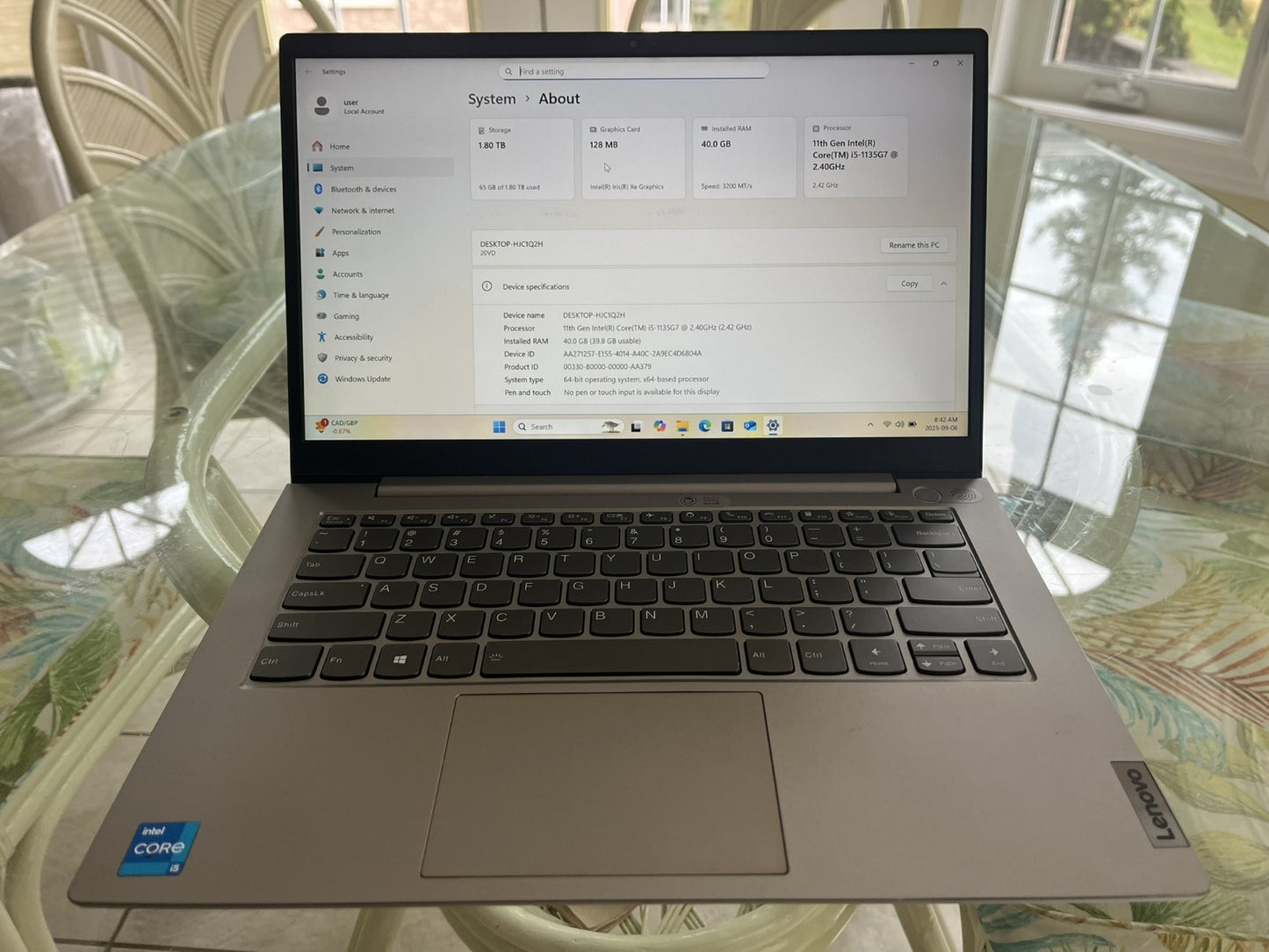 (Good) Lenovo ThinkBook 14 G2 ITL - i5-1135G7, 2TB SSD 40GB RAM small mark on screen