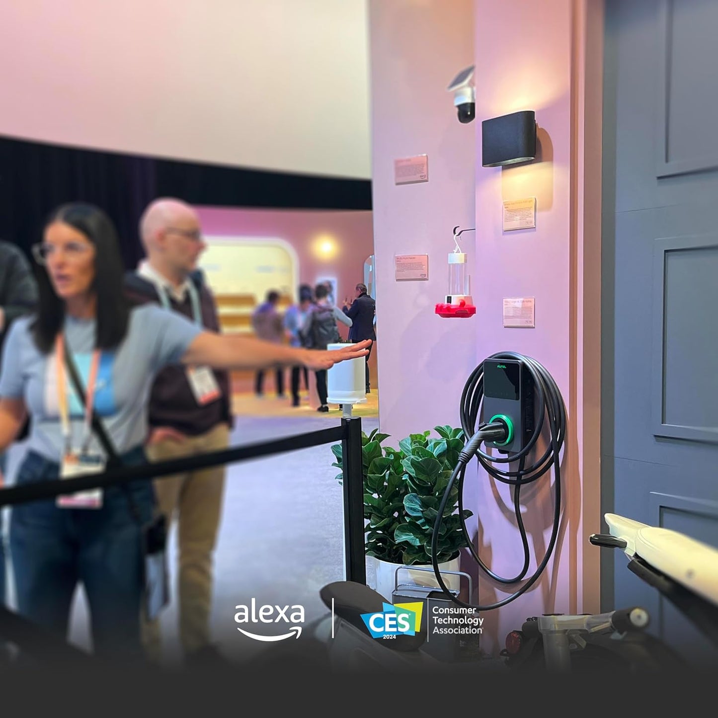 (Excellent) Autel Level 2 EV Charger 40 Amp Smart AI Electric Vehicle (EV) Charger, NEMA 14-50 Plug