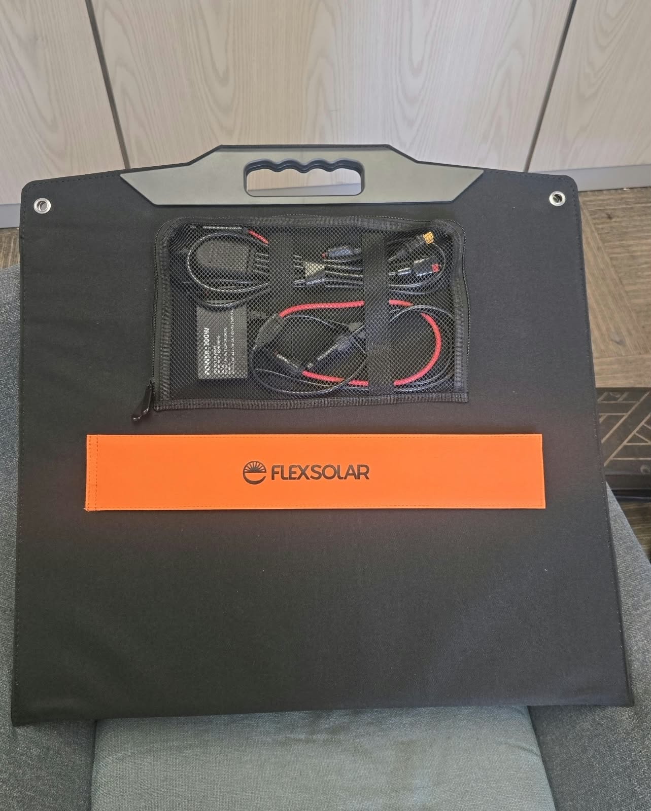 (Excellent) FlexSolar C100 Foldable Solar Panel Charger | 100W • Portable Solar Power