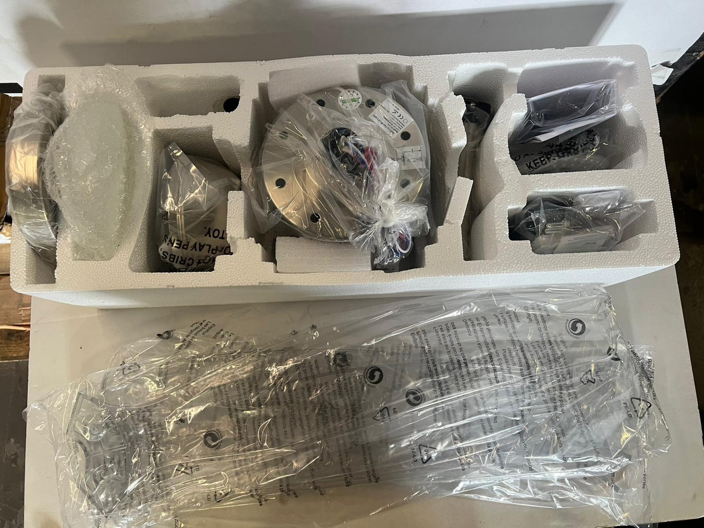 (New Open Box) OKELI 52 Inch Ceiling Fan with Light, Clear Ceiling Fans with Light and Remote 3 Reversible Blade