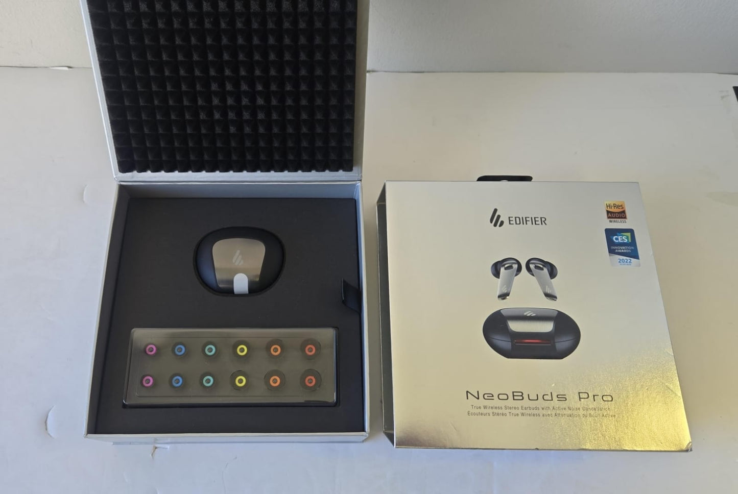 (New Open Box) Edifier NeoBuds Pro Hi-Res Earbuds - Hybrid Active Noise Cancelling - with LDAC - Black