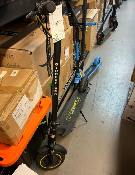 (Excellent) Gyrocopters Flash Pro Max Portable Electric Scooter for Adults Speed 30km/h Long Range up to 40 Kms with 500W Powerful Brushless Motor, Solid 10” Tires, Suspension | App-Enabled E Scooter