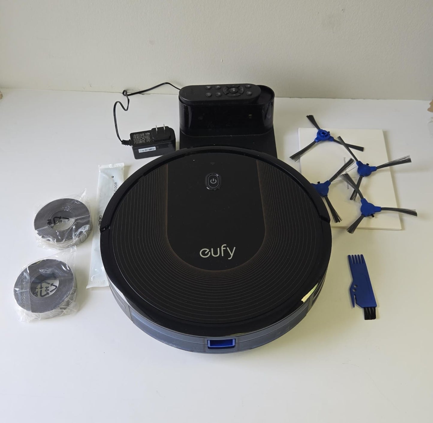 (Good) eufy by Anker, RoboVac 30C, Robot Vacuum Cleaner,Wi-Fi, Super-Thin, 1500Pa Suction