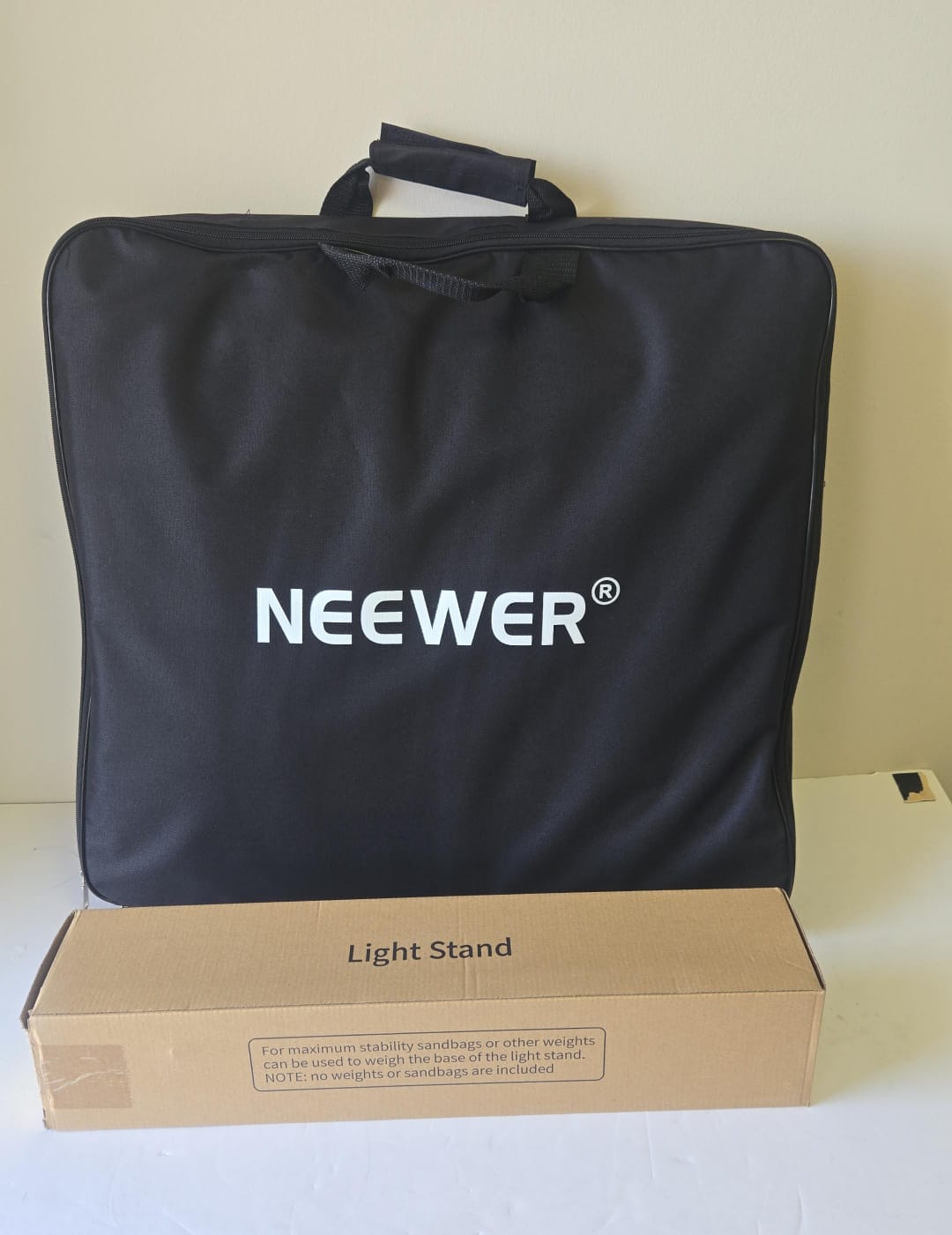 (New Open Box) NEEWER Ring Light RP19H 19 inch with Tripod Stand, 2.4G Touch Control Ringlight
