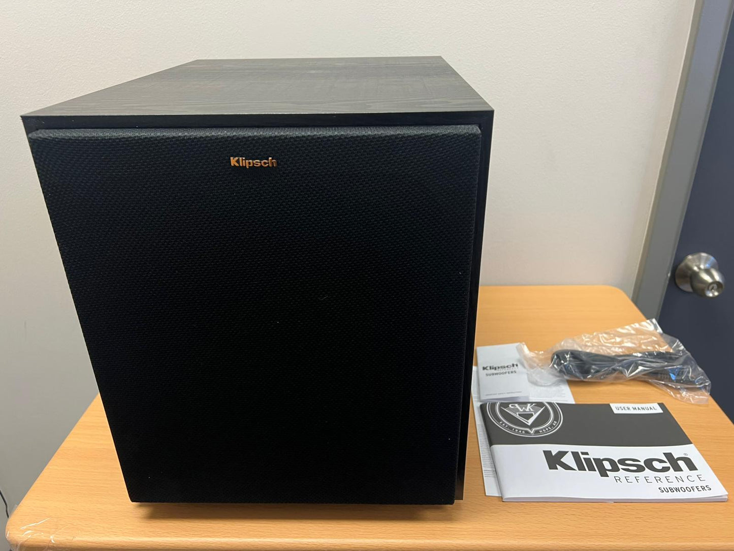 (New Open Box) Klipsch R-100SW 10" Subwoofer