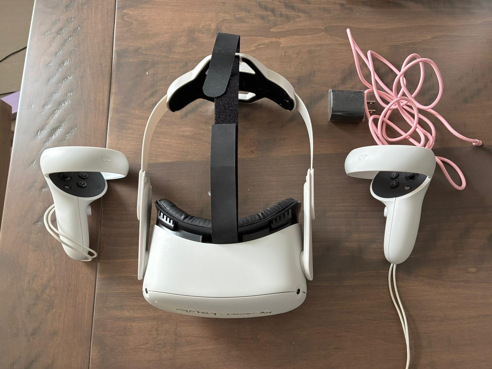 Excellent) Oculus Meta Quest 2 128 GB with adjustable heads strap
